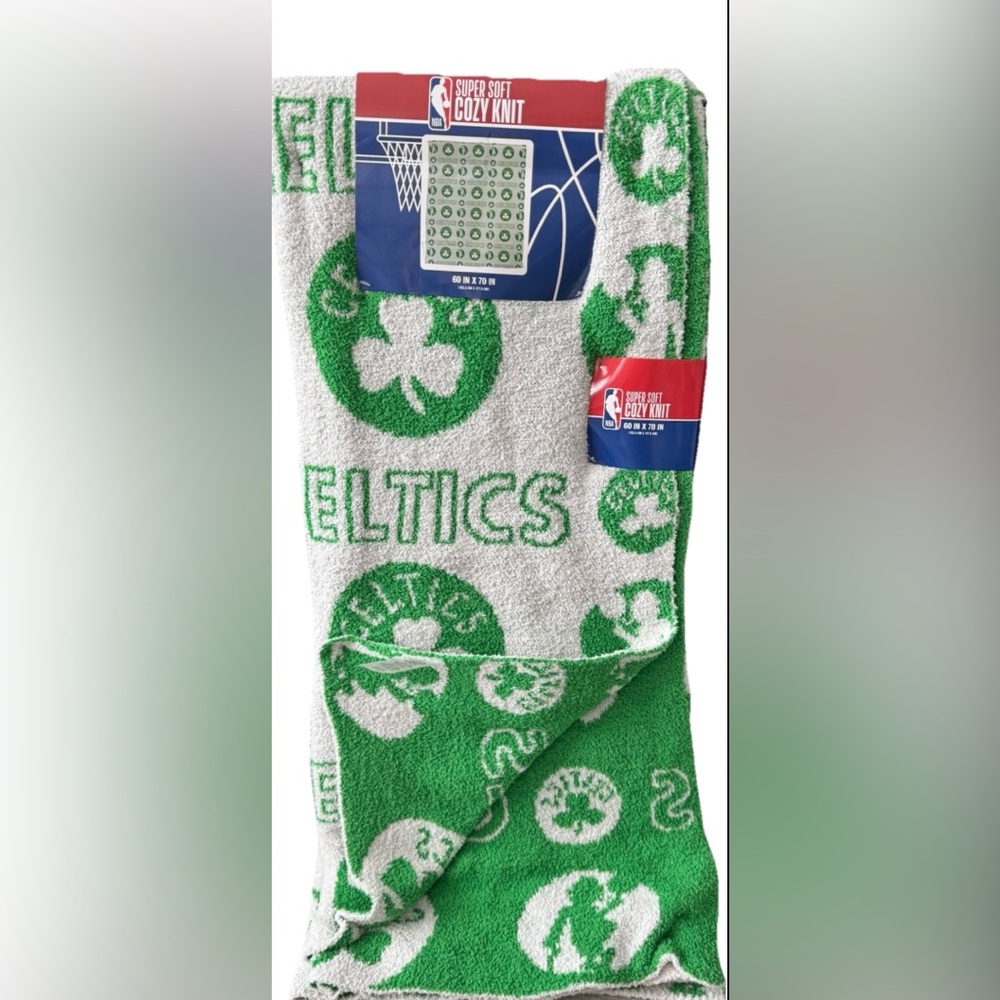 OVERSIZED PLUSH REVERSIBLE NBA BOSTON CELTICS BLANKET HOME & AWAY NEW